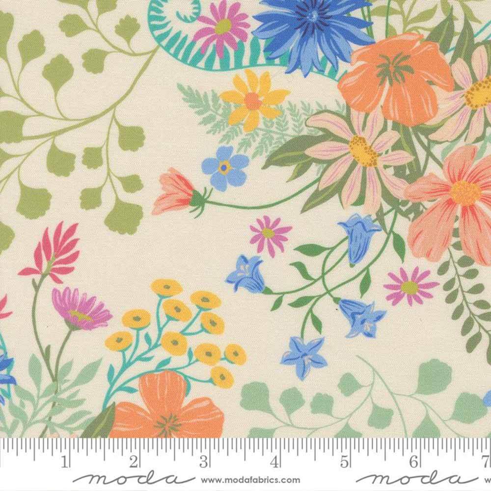 Moda Fabrics - Cannon Beach by Crystal Manning - Misty Meadow Large Floral - Cream - Yardage