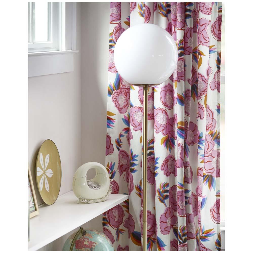 Moda Fabrics - Curtain Making Guide & Pattern - FREE download