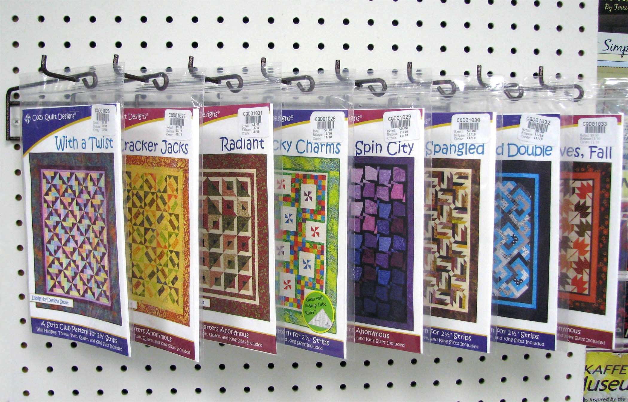 Pattern Display Rack 8 Hooks Angle Right – Keepsake Quilting